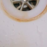 Чим чистити акрилову ванну: як можна почистити, ніж мити, які засоби використовувати