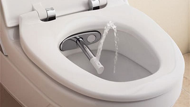 Унітаз з функцією біде: два в одному