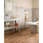 Плитка під дерево у ванній: фото приклад обробки ванної деревом