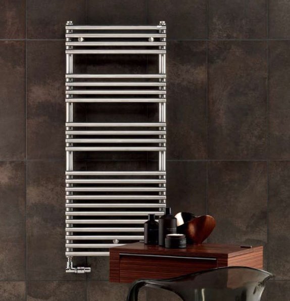 Вибираємо полотенцесушитель водяній з нержавіючої сталі