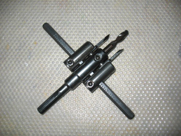 Як просвердлити кахельну плитку на стіні — фото та відео інструкція пошаговоя