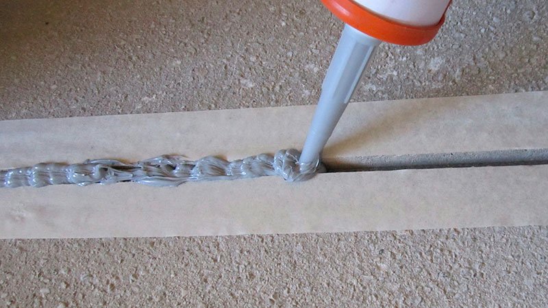 Герметик для швів плитки: скільки сохне герметик у ванній