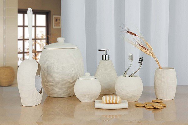 Аксесуари у ванній кімнаті: функціональна необхідність або елемент дизайну Аксесуари у ванній кімнаті: функціональна необхідність або елемент дизайну