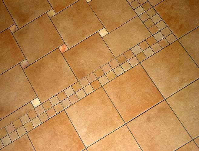 Плитка для маленької ванної кімнати, яку вибрати