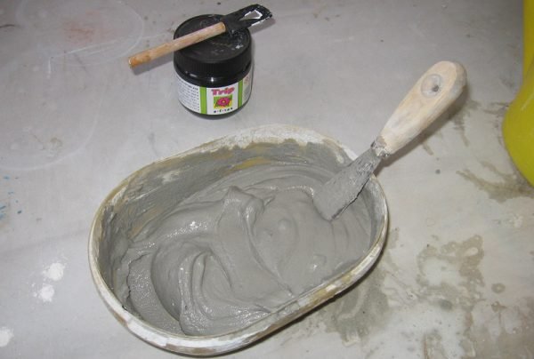 Відвалилася плитка у ванній, ніж приклеїти і що робити — відео і фото