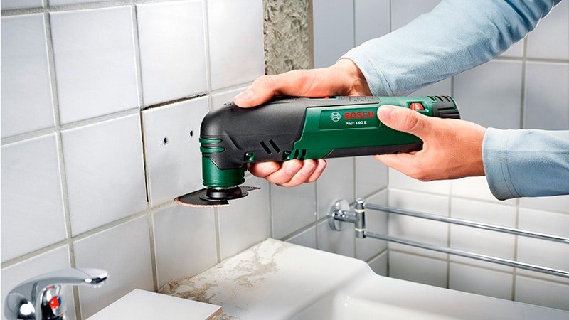 Як видалити затірку зі швів плитки