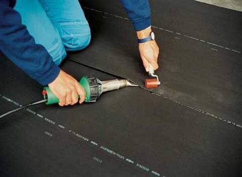 Гідроізоляція деревяної підлоги у ванній кімнаті своїми руками — фото та відео інструкція