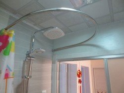 Карниз або штанга для штор у ванній. Як правильно вибрати і встановити