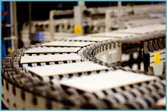 У чому відмінності простий плитки (кахель) від керамограніта