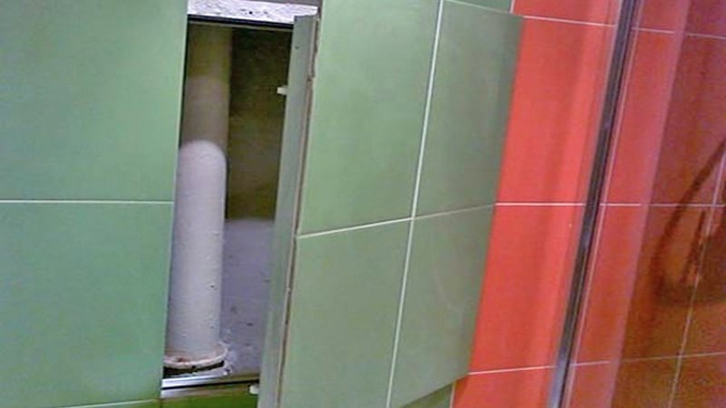 Як заховати труби у ванній під плитку своїми руками