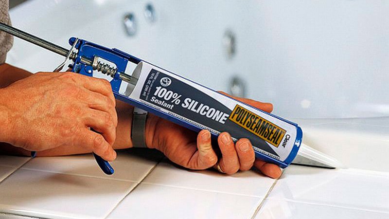 Герметик для швів плитки: скільки сохне герметик у ванній