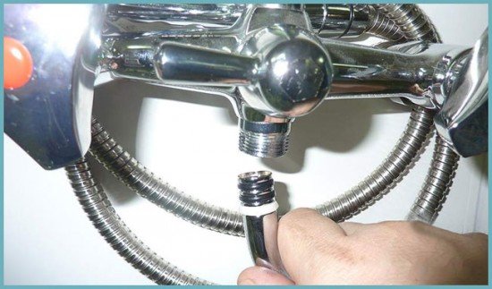 Ремонт змішувача у ванній: як полагодити своїми руками