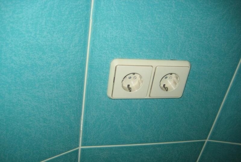 Вибираємо розетки у ванній, правила установки