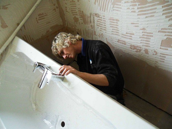 Змішувач на борт ванни: як вибрати і як встановити своїми руками