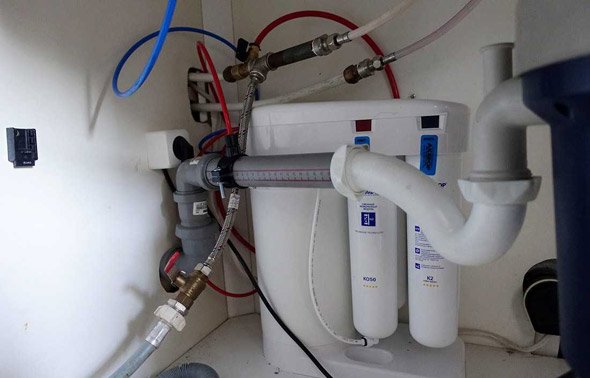 Барєр або Аквафор: який фільтр для води краще вибрати під мийку? Барєр або Аквафор: який фільтр для води краще вибрати під мийку?