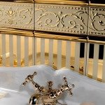 Золота плитка для ванної кімнати: нетипової дизайн