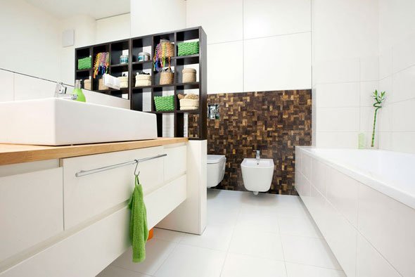 Як вибрати етажерку для ванної кімнати: розбираємося у видах і матеріалах