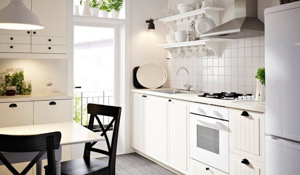 Мийка поруч з плитою: можна чи ні? Мийка поруч з плитою: можна чи ні?