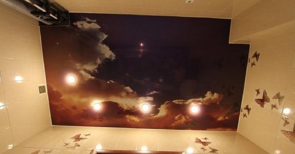 Вибір стелі для ванної кімнати — який краще зробити