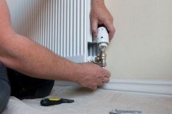 Монтаж радіатора. Від теорії до справи Монтаж радіатора. Від теорії до справи