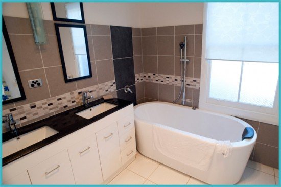 Дизайн ванної кімнати, облицьованої плиткою: фото та поради