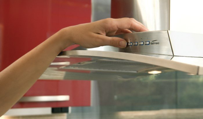 Види кухонних витяжок: які бувають і як вибрати? Види кухонних витяжок: які бувають і як вибрати?