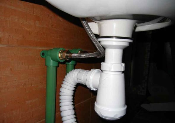 Вибираємо правильний сифон для кухонної мийки (раковини) Вибираємо правильний сифон для кухонної мийки (раковини)