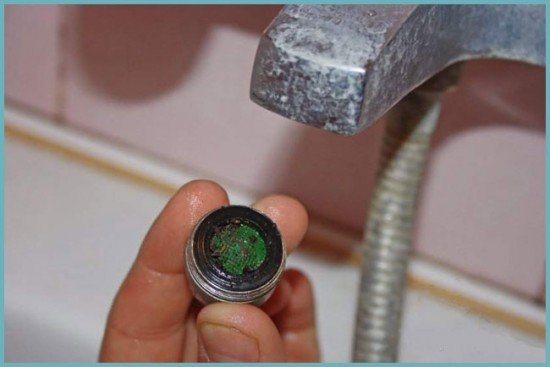 Ремонт змішувача у ванній: як полагодити своїми руками