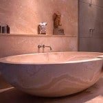 Ванна з штучного каменю: фото та відгуки