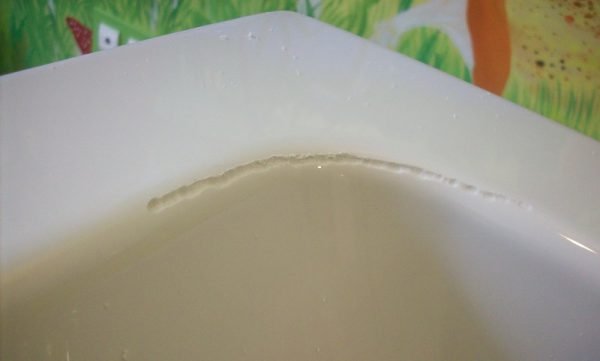 Як і чим прибрати подряпини на сталевій ванні — фото та відео інструкція Як і чим прибрати подряпини на сталевій ванні — фото та відео інструкція