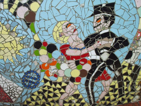 Мозаїка з битою плитки своїми руками: докладні інструкції з покроковими фото, ескізи і приклади Мозаїка з битою плитки своїми руками: докладні інструкції з покроковими фото, ескізи і приклади