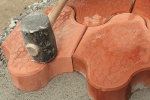 Укладання тротуарної плитки своїми руками