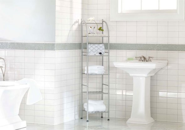 Як вибрати етажерку для ванної кімнати: розбираємося у видах і матеріалах