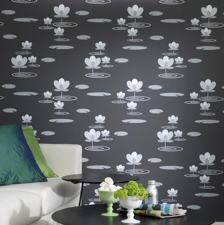 Порівняння вінілових і флізелінових шпалер: які краще?