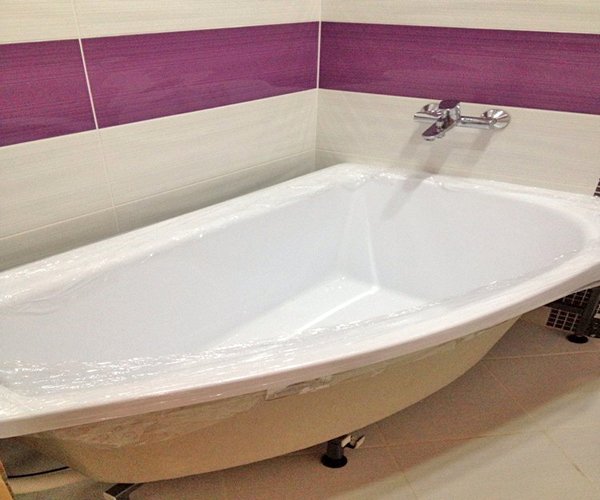 Як встановити ванну своїми руками: послідовність і тонкощі проведення робіт