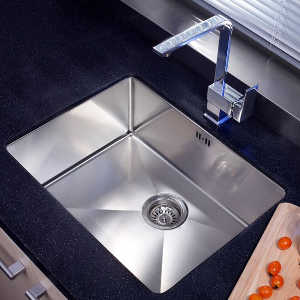 Підбираємо мийку для кухні маленького розміру Підбираємо мийку для кухні маленького розміру