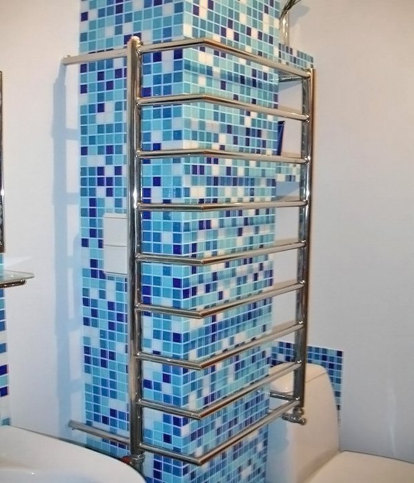 Як вибрати полотенцесушитель: чи має значення форма, розмір, матеріал виготовлення і спосіб підключення