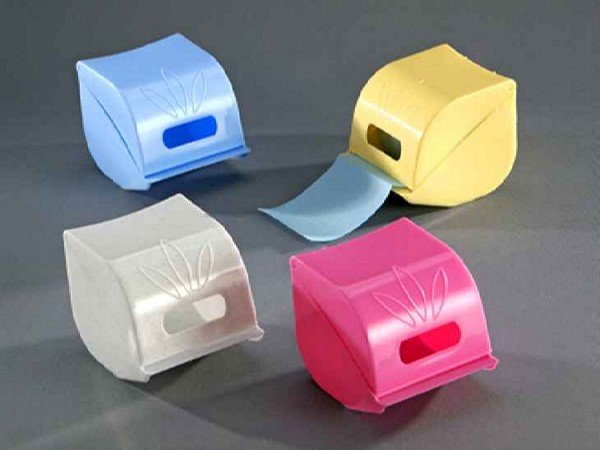 Тримач для туалетного паперу: різновиди і який вибрати