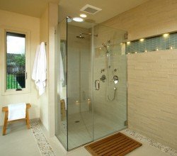 Душ без покупки душової кабіни в готовому вигляді: кілька відмінних варіантів