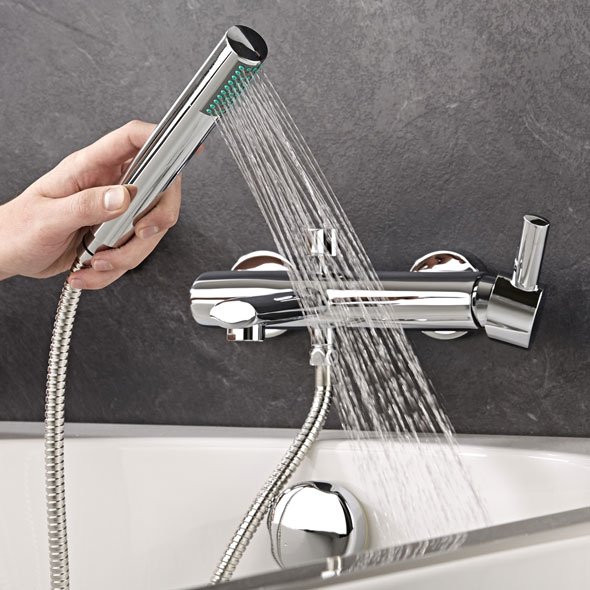 Який вибрати змішувач з душем для установки у ванній Який вибрати змішувач з душем для установки у ванній