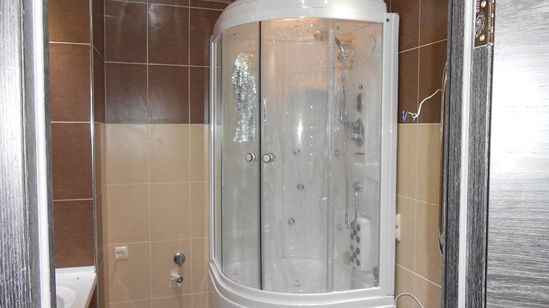 Герметизація душової кабіни своїми руками: відео інструкція