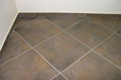 Як покласти кахельну плитку у ванній: поради професіоналів Як покласти кахельну плитку у ванній: поради професіоналів