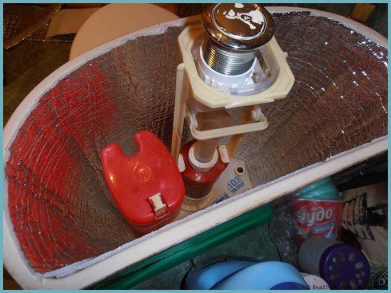 Як позбутися від постійного конденсату на бачку унітаза