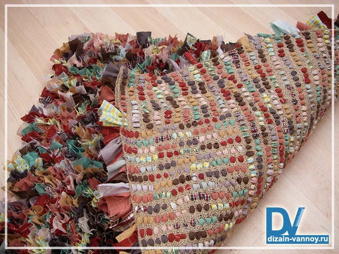 Плетений килимок у ванну кімнату гачком