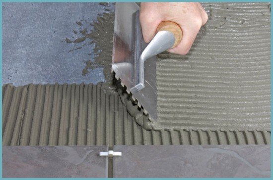 Вибираємо надійний плитковий клей для укладання плитки в ванній кімнаті