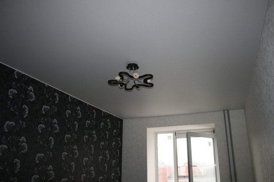 Дизайн та оздоблення стелі: гіпсокартон, шпалери, натяжні стелі