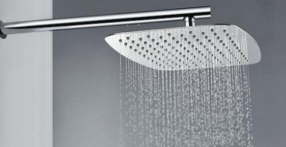 Вибираємо душові стійки зі змішувачем і верхнім душем