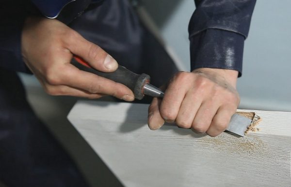 Ремонт дверей у ванній кімнаті і туалеті — покрокове відео та фото