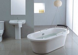 Як і чим очистити ванну, щоб зберегти її красу і глянець Як і чим очистити ванну, щоб зберегти її красу і глянець