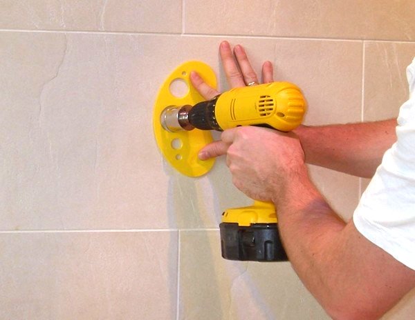 Як свердлити кахель: сучасні інструменти та їх практичне застосування